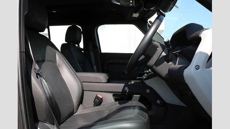 2023 認定中古車 Land Rover Defender 110 カルパチアングレイ D300 AWD（AT） S