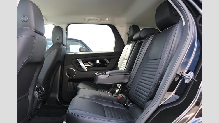 2025 認定中古車 Land Rover Discovery Sport サントリーニブラック D200マイルドハイブリッド（ディーゼル） S
