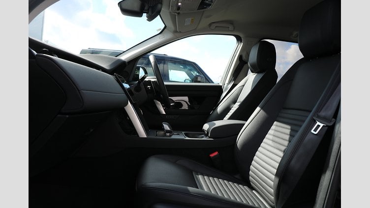 2025 認定中古車 Land Rover Discovery Sport サントリーニブラック D200マイルドハイブリッド（ディーゼル） S
