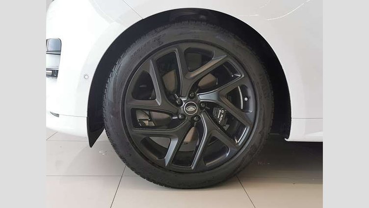 2023 認定中古車 Land Rover Range Rover Sport フジホワイト 3.0リッター6気筒300PSターボチャージドディーゼルMHEV（オートマチック） DYNAMIC S
