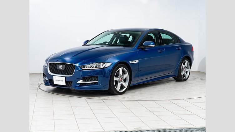 2015 認定中古車 Jaguar XE Bluefire Blue 2.0Lディーゼル Rスポーツ