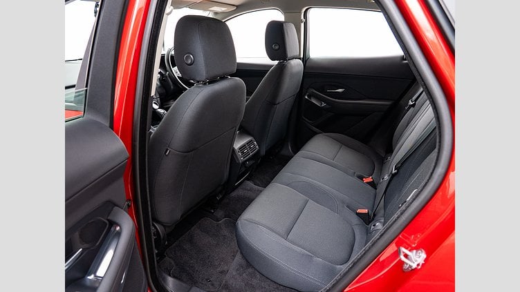 2018 認定中古車 Jaguar E-Pace フィレンツェ レッド D180 オートマチック全輪駆動 ベース
