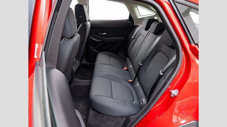 2018 認定中古車 Jaguar E-Pace フィレンツェ レッド D180 オートマチック全輪駆動 ベース
