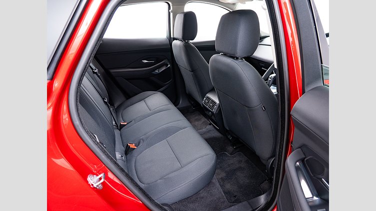2018 認定中古車 Jaguar E-Pace フィレンツェ レッド D180 オートマチック全輪駆動 ベース