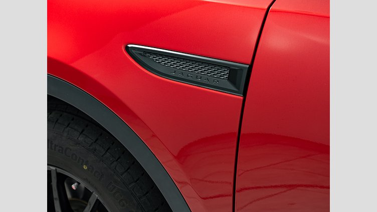 2018 認定中古車 Jaguar E-Pace フィレンツェ レッド D180 オートマチック全輪駆動 ベース