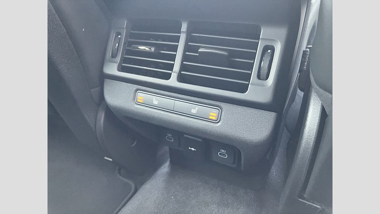 2024 認定中古車 Land Rover Range Rover Evoque フジホワイト P300eプラグインハイブリッド（ガソリン） スタンダードホイールベース AUTOBIOGRAPHY