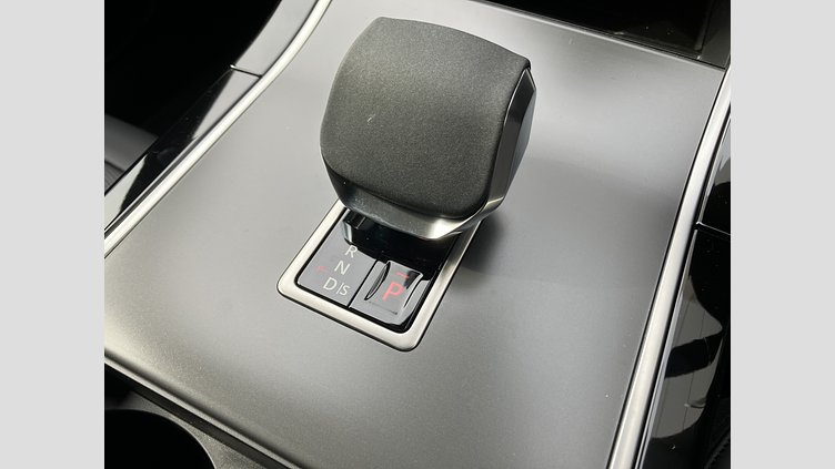 2024 認定中古車 Land Rover Range Rover Evoque フジホワイト P300eプラグインハイブリッド（ガソリン） スタンダードホイールベース AUTOBIOGRAPHY