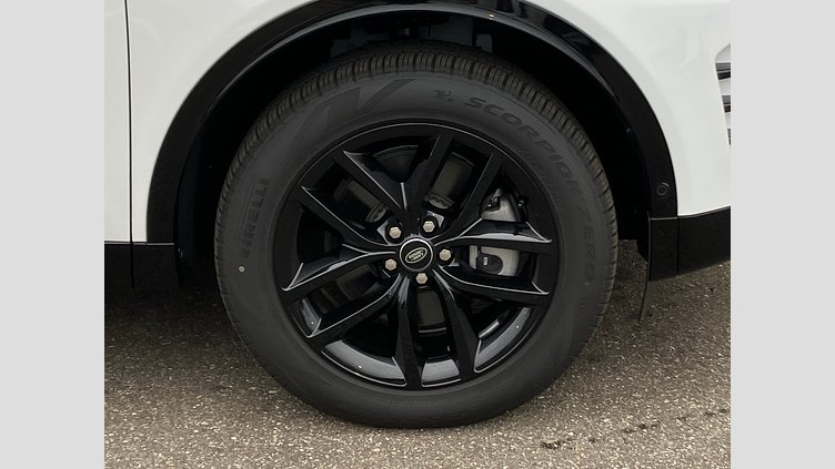 2024 認定中古車 Land Rover Discovery Sport フジホワイト P300eプラグインハイブリッド（ガソリン） 標準ホイール DYNAMIC HSE