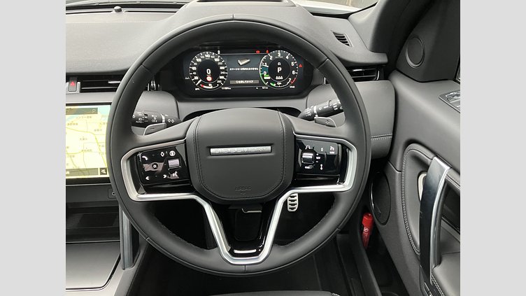 2024 認定中古車 Land Rover Discovery Sport フジホワイト P300eプラグインハイブリッド（ガソリン） 標準ホイール DYNAMIC HSE