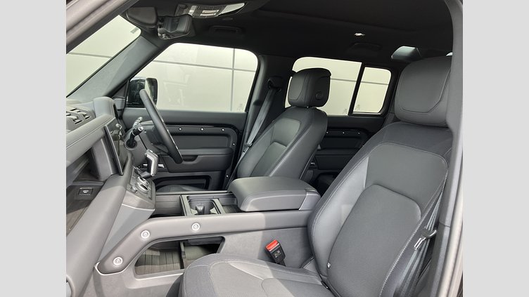 2024 認定中古車 Land Rover Defender 110 サントリーニブラック D300 AWD（AT） X-DYNAMIC HSE