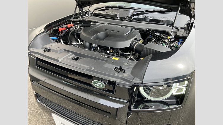 2024 認定中古車 Land Rover Defender 110 サントリーニブラック D300 AWD（AT） X-DYNAMIC HSE