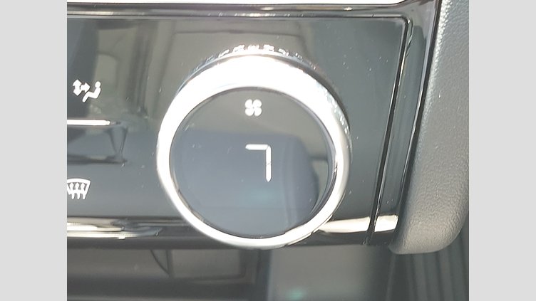 2024 認定中古車 Jaguar E-Pace カルパチアングレイ P250 AWD（オートマチック） R-DYNAMIC SE