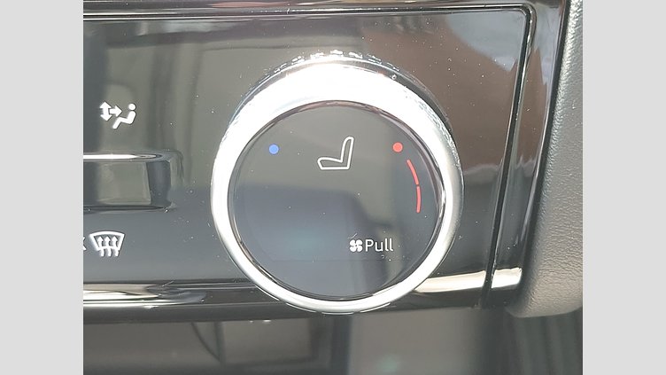 2024 認定中古車 Jaguar E-Pace カルパチアングレイ P250 AWD（オートマチック） R-DYNAMIC SE