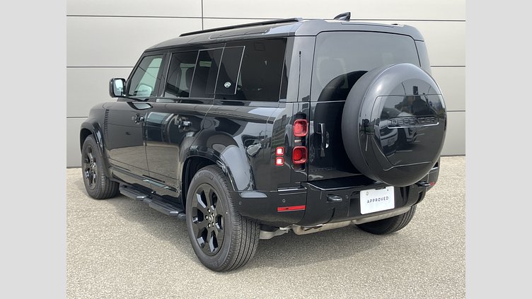 2024 認定中古車 Land Rover Defender 110 サントリーニブラック D300 AWD（AT） X-DYNAMIC HSE
