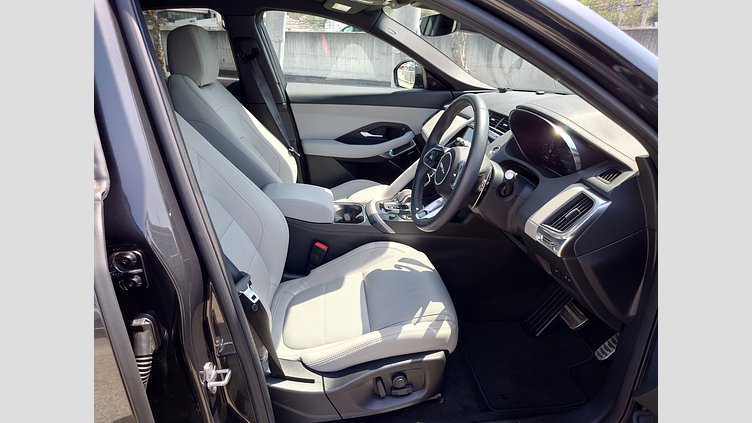 2024 認定中古車 Jaguar E-Pace カルパチアングレイ P250 AWD（オートマチック） R-DYNAMIC SE