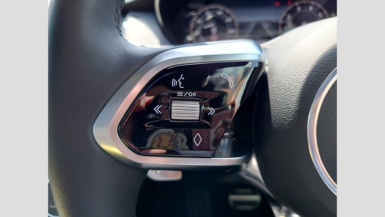 2024 認定中古車 Jaguar E-Pace カルパチアングレイ P250 AWD（オートマチック） R-DYNAMIC SE