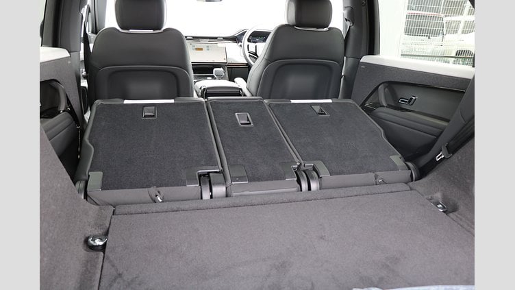 2025 認定中古車 Land Rover Range Rover Sport オストゥーニパールホワイト P550eプラグインハイブリッド（ガソリン） Dynamic SE