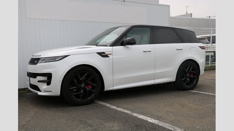 2025 認定中古車 Land Rover Range Rover Sport オストゥーニパールホワイト P550eプラグインハイブリッド（ガソリン） Dynamic SE