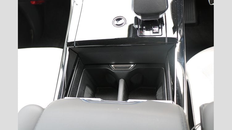 2025 認定中古車 Land Rover Range Rover Sport オストゥーニパールホワイト P550eプラグインハイブリッド（ガソリン） Dynamic SE