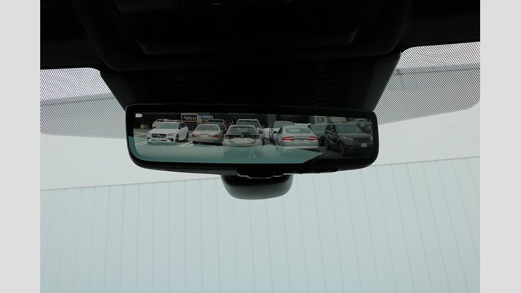 2024 認定中古車 Land Rover Discovery Sport サントリーニブラック P300eプラグインハイブリッド（ガソリン） DYNAMIC HSE
