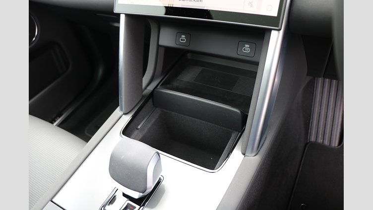 2024 認定中古車 Land Rover Discovery Sport サントリーニブラック P300eプラグインハイブリッド（ガソリン） DYNAMIC HSE
