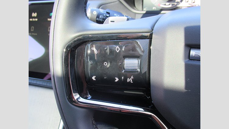 2024 認定中古車 Land Rover Range Rover Velar ヴァレジネブルー P400eプラグインハイブリッド（ガソリン） Standard Wheelbase Dynamic HSE