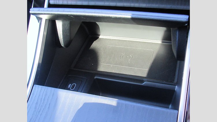 2024 認定中古車 Land Rover Range Rover Velar ヴァレジネブルー P400eプラグインハイブリッド（ガソリン） Standard Wheelbase Dynamic HSE