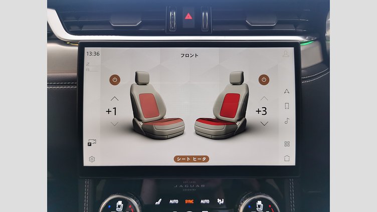 2024 認定中古車 Jaguar F-Pace オストゥーニパールホワイト D204 AWD（オートマチック）MHEV R-DYNAMIC SE
