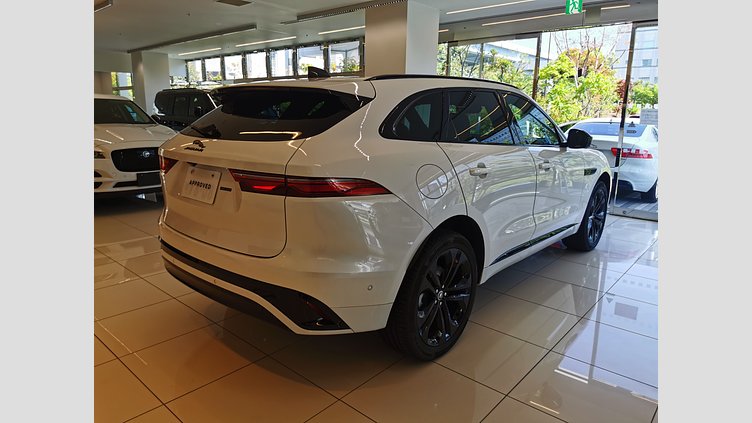 2024 認定中古車 Jaguar F-Pace オストゥーニパールホワイト D204 AWD（オートマチック）MHEV R-DYNAMIC SE