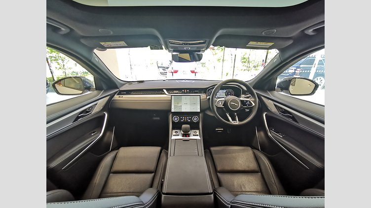 2024 認定中古車 Jaguar F-Pace オストゥーニパールホワイト D204 AWD（オートマチック）MHEV R-DYNAMIC SE