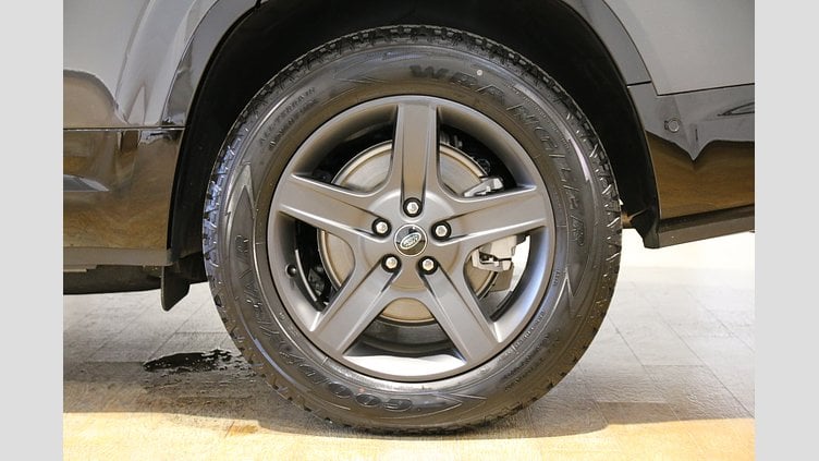 2024 認定中古車 Land Rover Defender 130 カルパチアングレイ D300 AWD（AT） SE