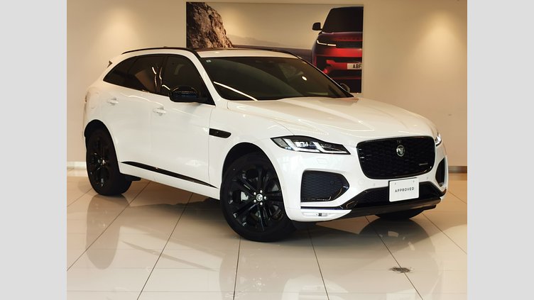 2024 認定中古車 Jaguar F-Pace オストゥーニパールホワイト D204 AWD（オートマチック）MHEV R-DYNAMIC SE