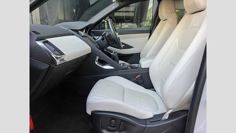 2018 認定中古車 Jaguar E-Pace ボラスコグレー P250 オートマチック全輪駆動 R-DYNAMIC SE