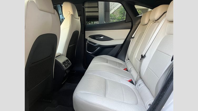 2018 認定中古車 Jaguar E-Pace ボラスコグレー P250 オートマチック全輪駆動 R-DYNAMIC SE