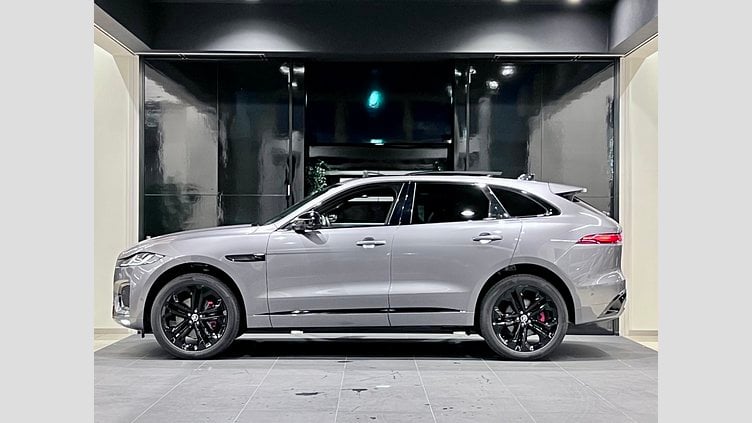 2024 認定中古車 Jaguar F-Pace アイガーグレイ P250 AWD（オートマチック） R-DYNAMIC SE