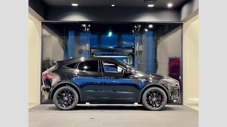2024 認定中古車 Jaguar E-Pace サントリーニブラック P250（ガソリン） R-DYNAMIC SE