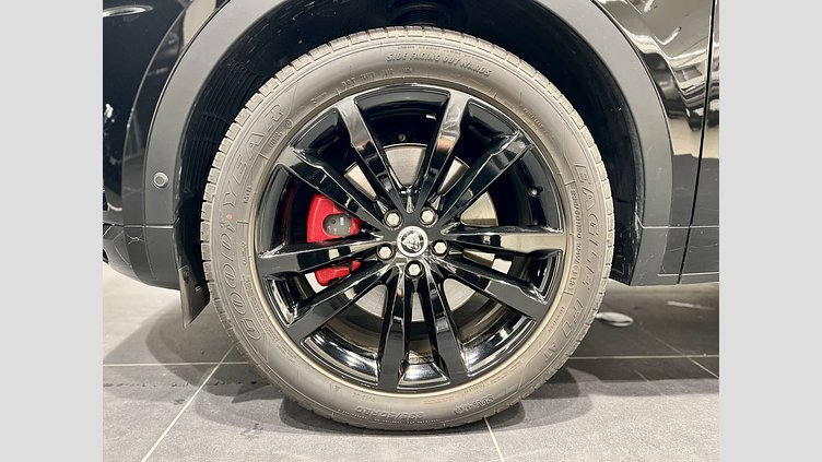 2024 認定中古車 Jaguar E-Pace サントリーニブラック P250（ガソリン） R-DYNAMIC SE
