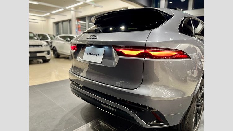 2024 認定中古車 Jaguar F-Pace アイガーグレイ P250 AWD（オートマチック） R-DYNAMIC SE