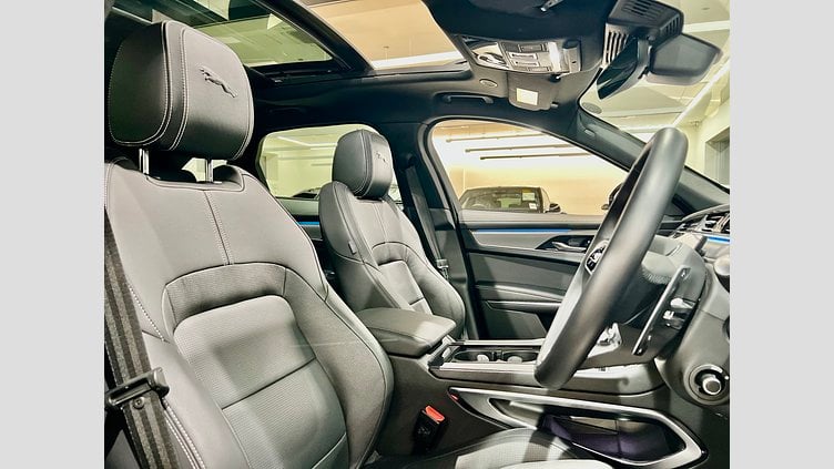 2024 認定中古車 Jaguar F-Pace アイガーグレイ P250 AWD（オートマチック） R-DYNAMIC SE