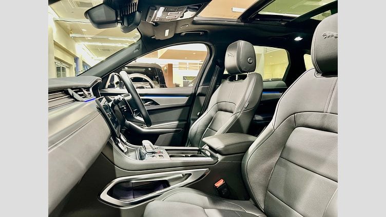 2024 認定中古車 Jaguar F-Pace アイガーグレイ P250 AWD（オートマチック） R-DYNAMIC SE