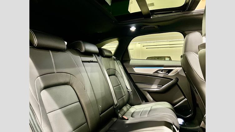 2024 認定中古車 Jaguar F-Pace アイガーグレイ P250 AWD（オートマチック） R-DYNAMIC SE