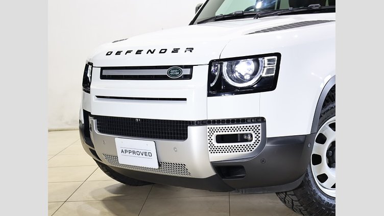 2021 認定中古車 Land Rover Defender 110 フジホワイト P300 AWD（AT） SE