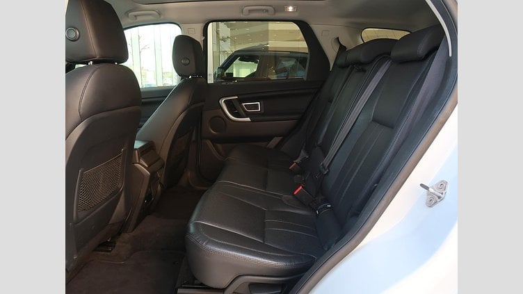 2017 認定中古車 Land Rover Discovery Sport Yulong White 2.0 litre Si4 Petrol HSE
