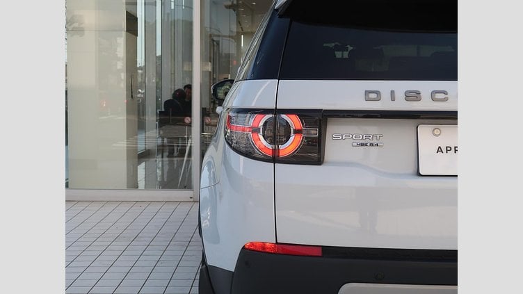 2017 認定中古車 Land Rover Discovery Sport Yulong White 2.0 litre Si4 Petrol HSE