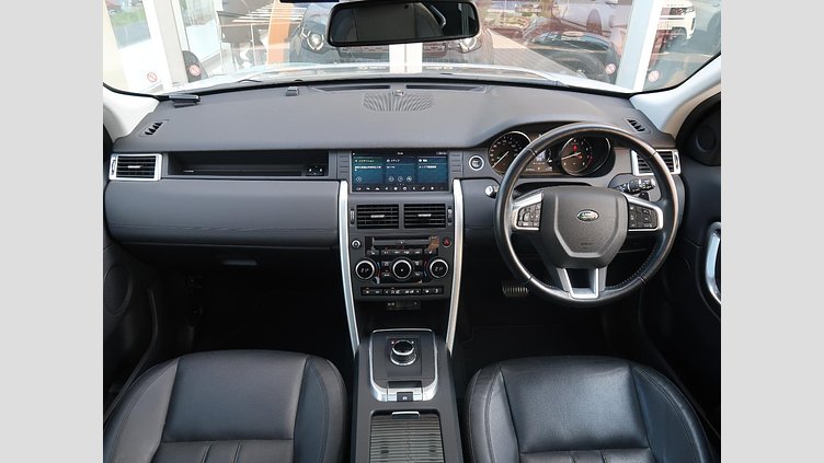 2017 認定中古車 Land Rover Discovery Sport Yulong White 2.0 litre Si4 Petrol HSE