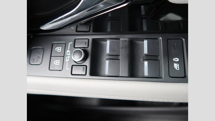 2022 認定中古車 Land Rover Range Rover Evoque サントリーニブラック P200 AWD（オートマチック） S
