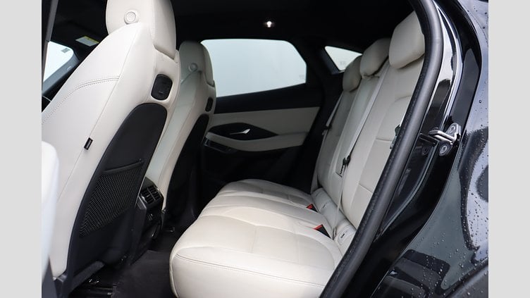 2019 認定中古車 Jaguar E-Pace サントリーニブラック D180 オートマチック全輪駆動 R-DYNAMIC S