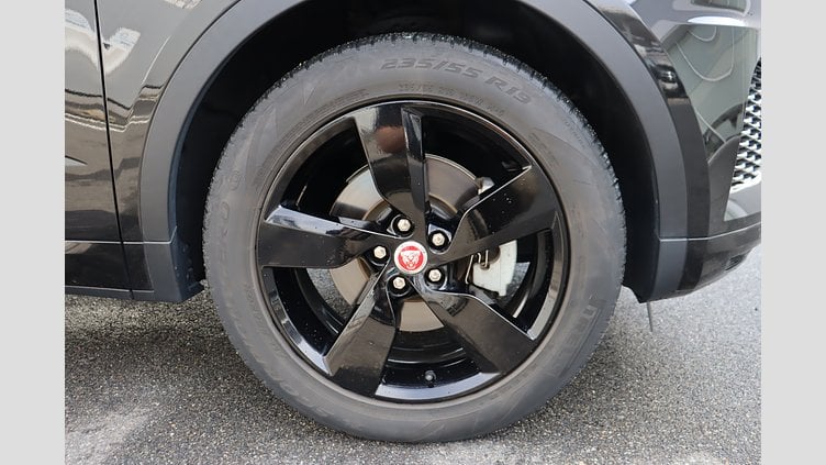 2019 認定中古車 Jaguar E-Pace サントリーニブラック D180 オートマチック全輪駆動 R-DYNAMIC S