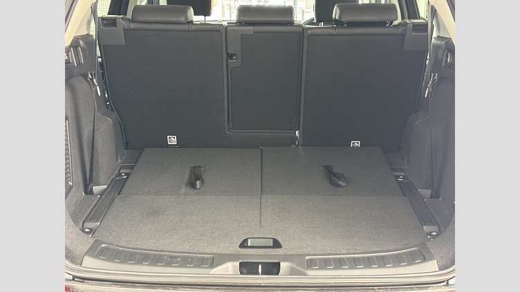 2019 認定中古車 Land Rover Discovery Sport Byron Blue 2.0 litre i4D Diesel HSE