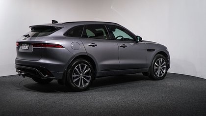 F-Pace 6